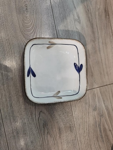 SPRING BUDS 8" SQUARE PLATE 10/PK 40/CS