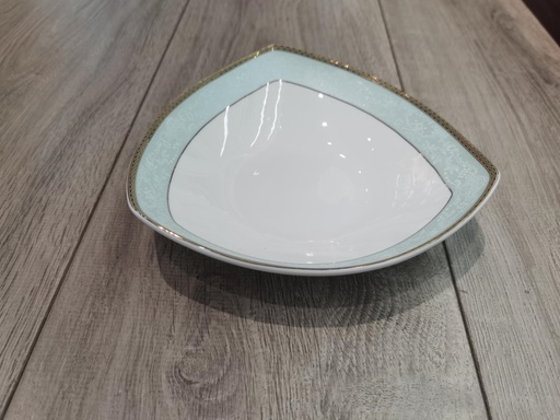ELEGANT MANOR 7" TRIANGLE PLATE 8/PK 64/CS