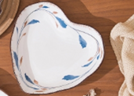 [GS-85-9215] MTL FLEETING 9''MODERN HEART SHAPED PLATE 9/PK 54/CS